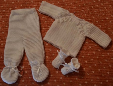 Conjunto jersey-polainas-patucos blanco